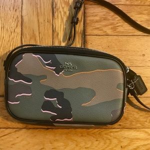 Coach Wild Camo Double Zip Crossbody Bag NWOT